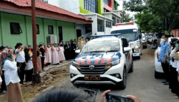 Foto Pelepasan Jenazah Kematian Pertama akibat Covid-19 di Bulukumba, Rabu 17 Juni 2020