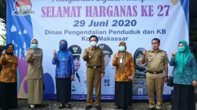 Pemkot Makassar Dukung Edukasi Pencegahan Covid-19 Melalui Penyuluh KB.