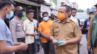 Wakil Gubernur Sulsel saat meninjau lokasi kebakaran di Kerung-Kerung, Makassar