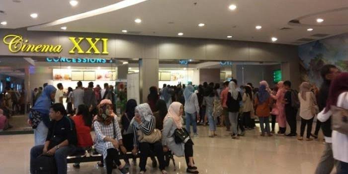 Ilustrasi Bioskop di Makassar