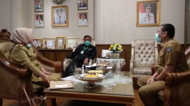Pertemuan antara Dinas Kesehatan Sulsel bersama Bupati Bone dan Bupati Enrekang.