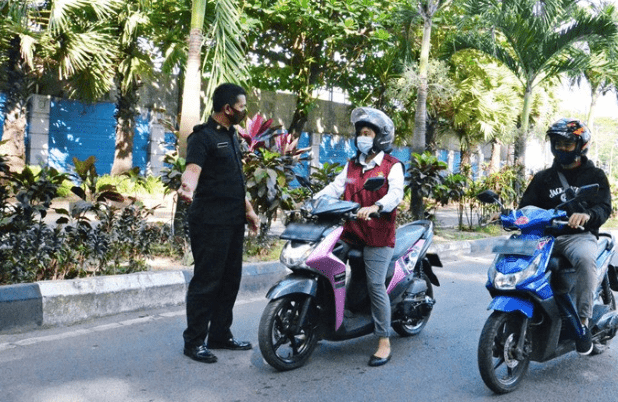 Petugas Kampus Unhas
