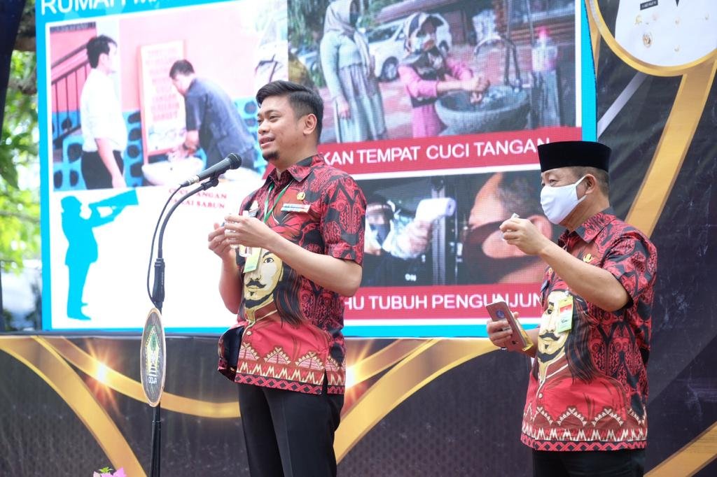 Bupati Gowa Adnan Purichta Ichsan