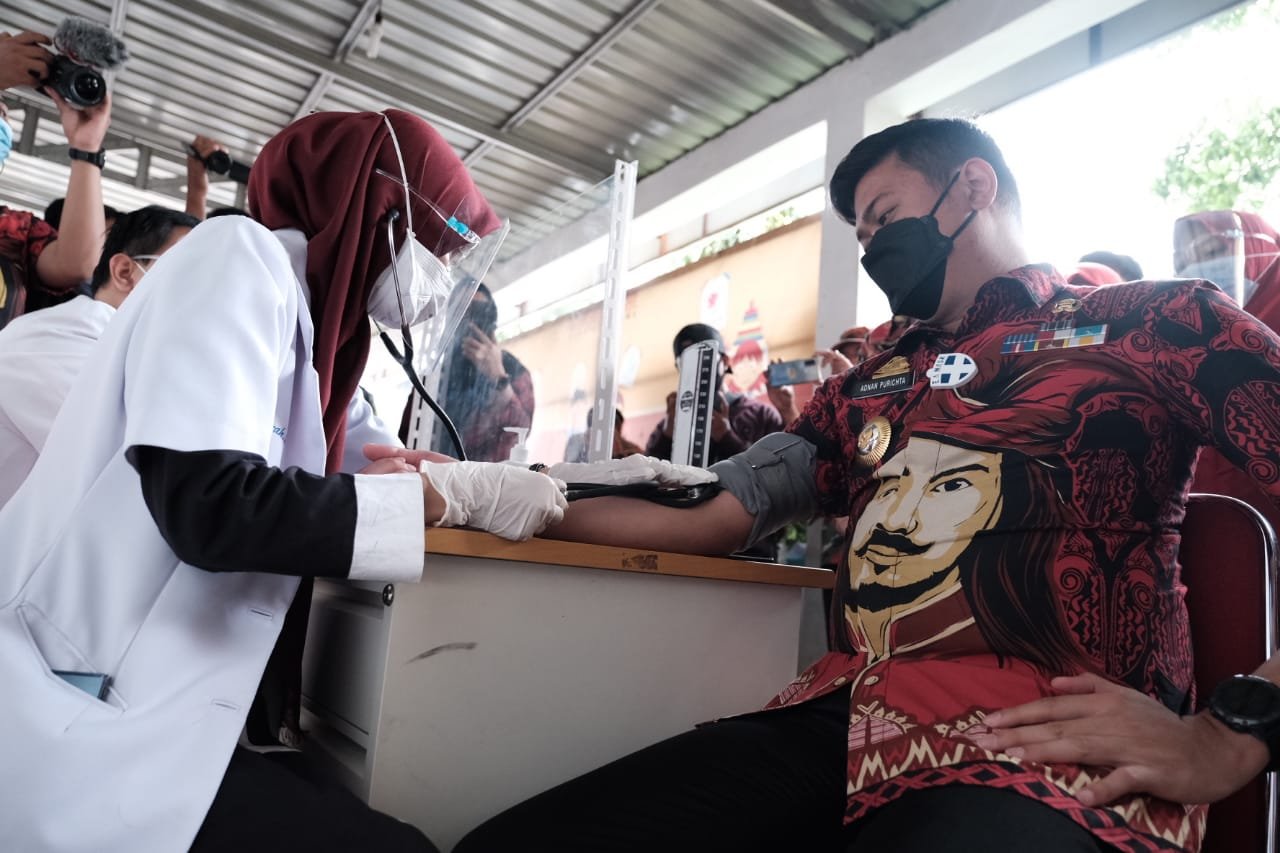 Bupati Gowa Adnan Purichta Ichsan