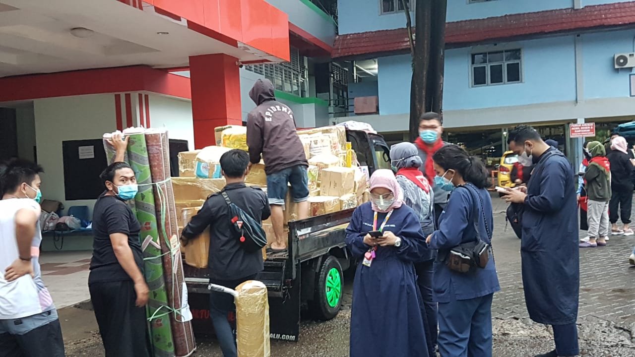 Persiapan Tim Medis FK Unhas menuju ke Sulbar