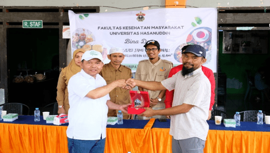 Program Bina Desa Sehat FKM Unhas di Desa Kalimporo Kabupaten Jeneponto, Selasa (24/10/2023)