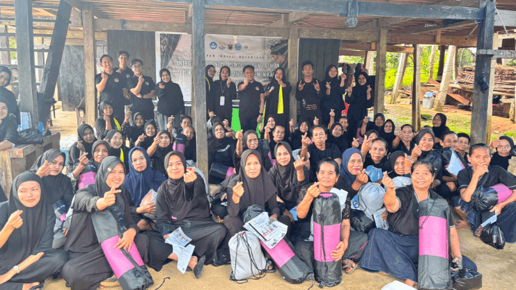 Unhas dan STIKes Panrita Husada Kolaborasi Jaga Warisan Tenun Hitam Kajang1